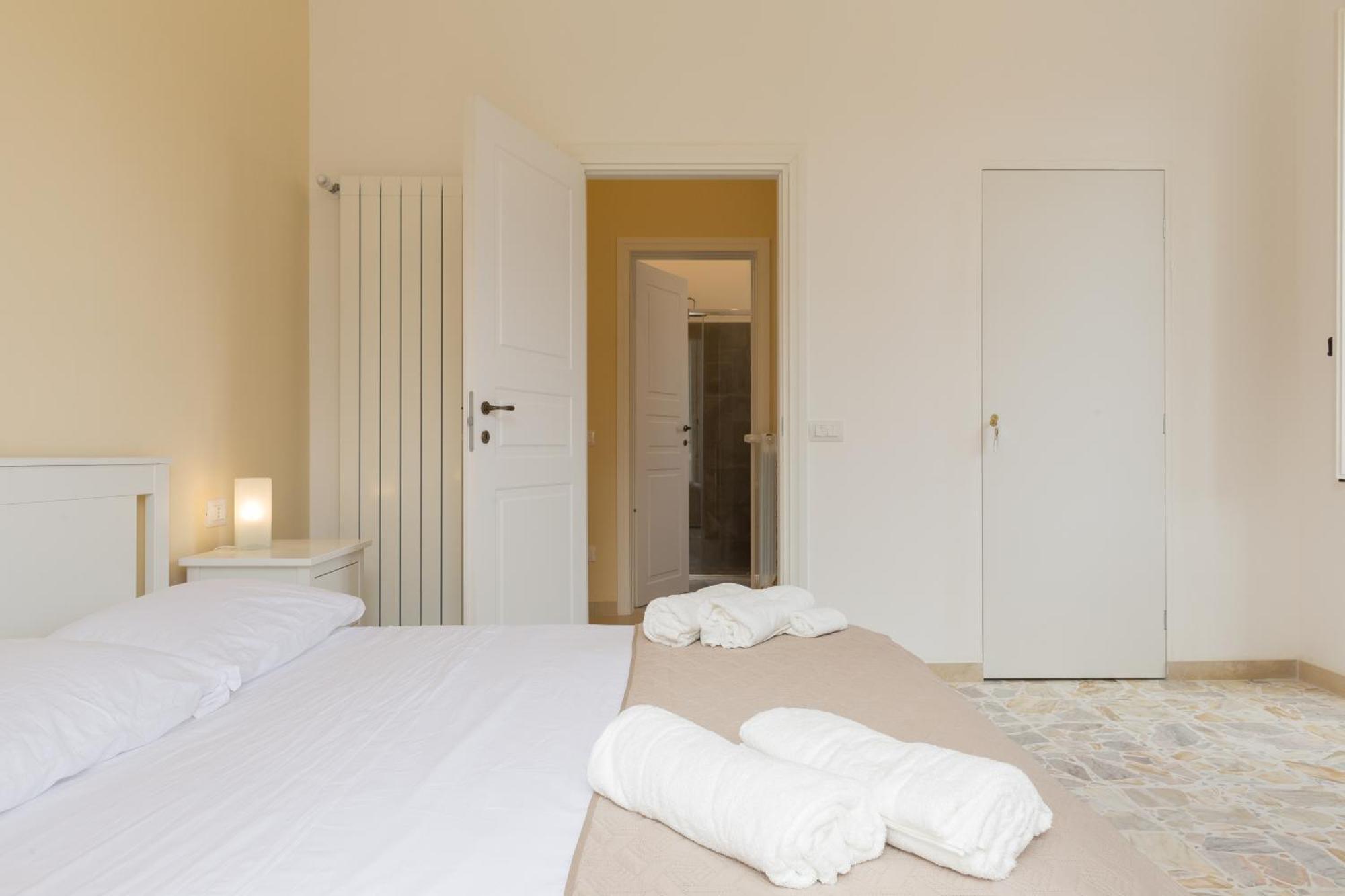 Al Corso Apartments Noto Buitenkant foto