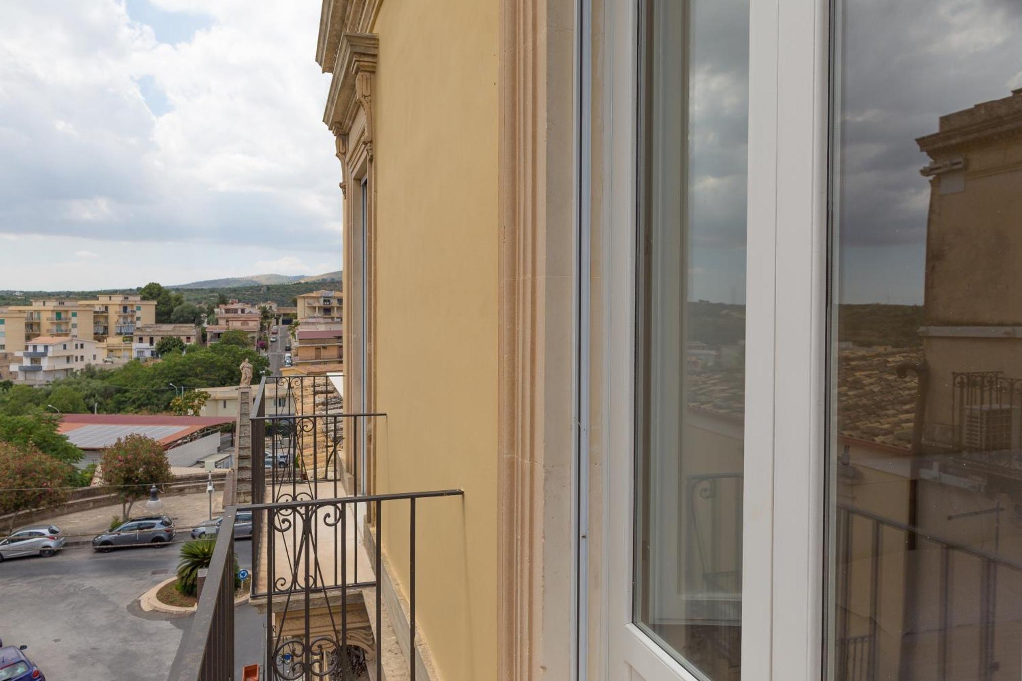 Al Corso Apartments Noto Buitenkant foto