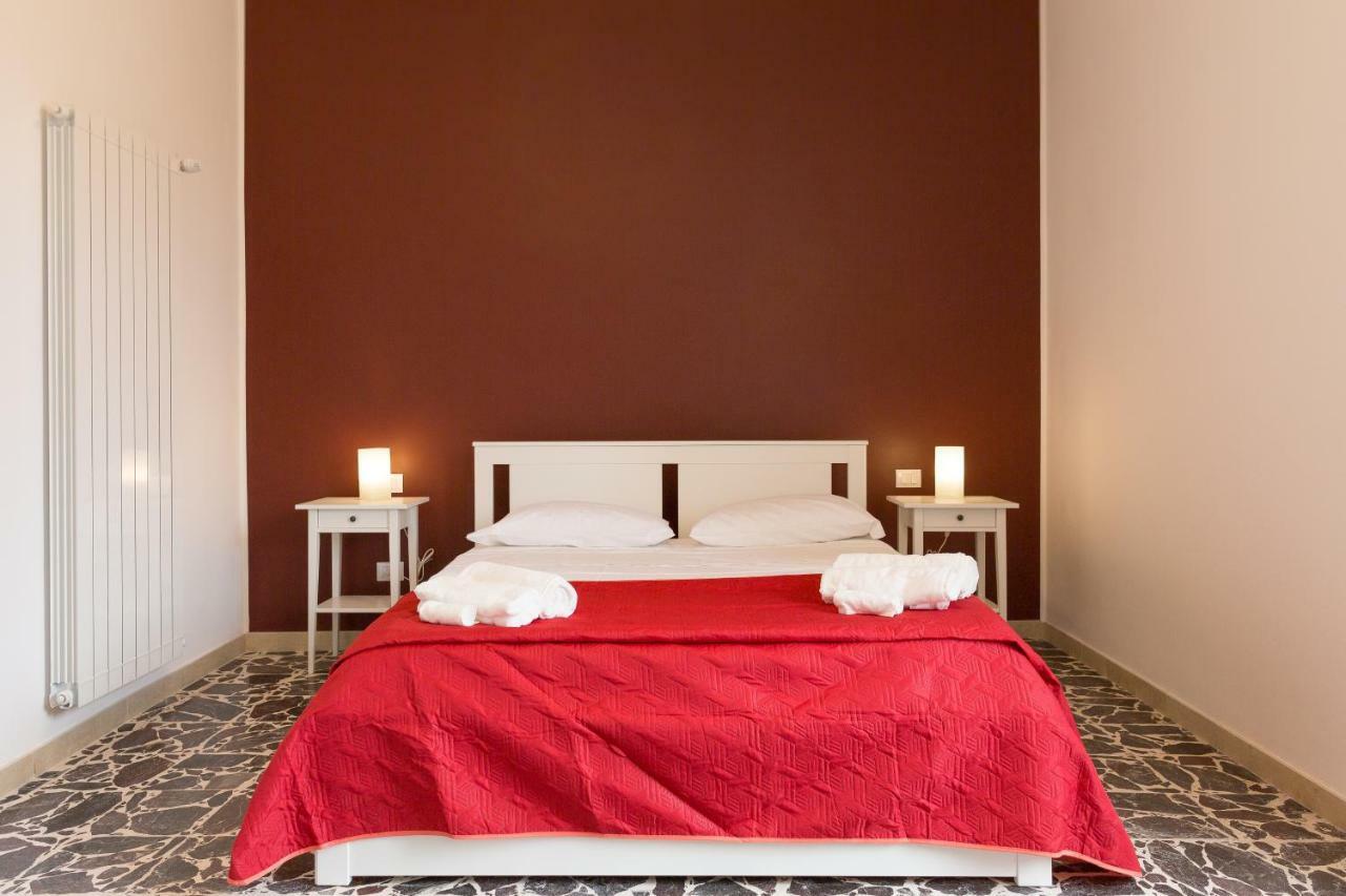 Al Corso Apartments Noto Buitenkant foto